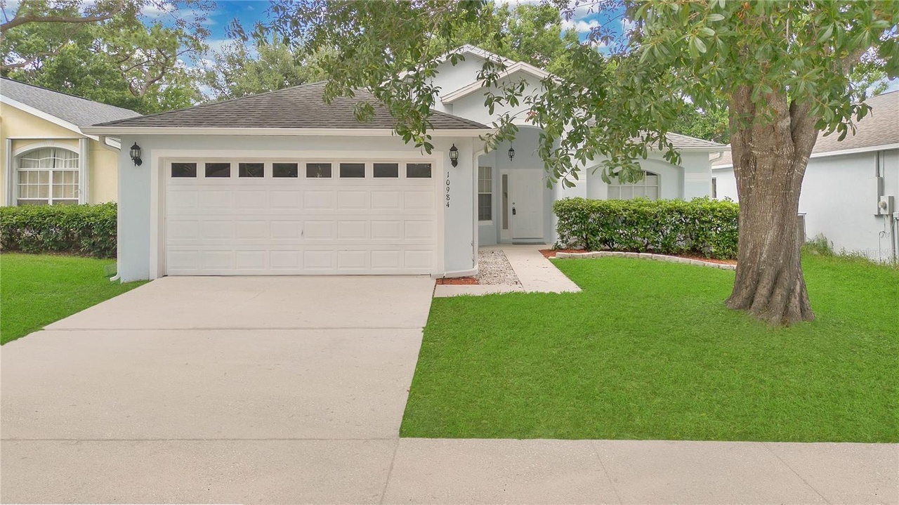 ORLANDO, FL 32817 | 3 beds | 2 baths| $365,000